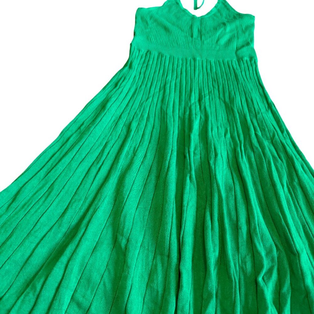 A New Day Kelly Green Stretchy Pleated Halter Dress Midi Length Size Meidum - Picture 3 of 10